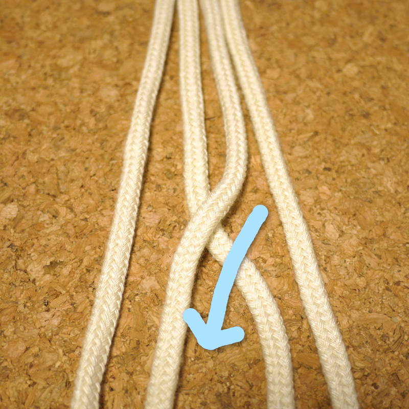 丸四つ編み 簡単 ミサンガの作り方